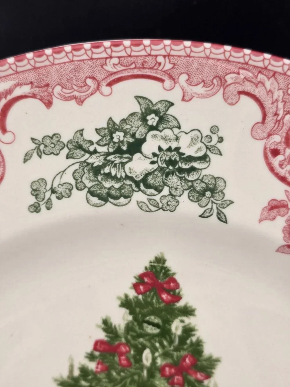Johnson Brothers Old Britain Castles Pink Christmas 10.5